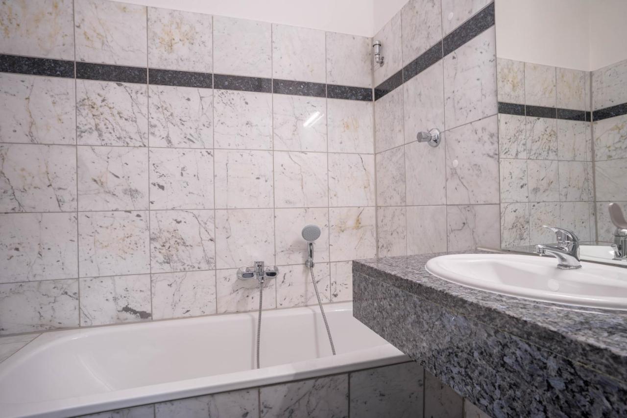 Ruesuite III - Gemuetliches Apartment In Essen Buitenkant foto